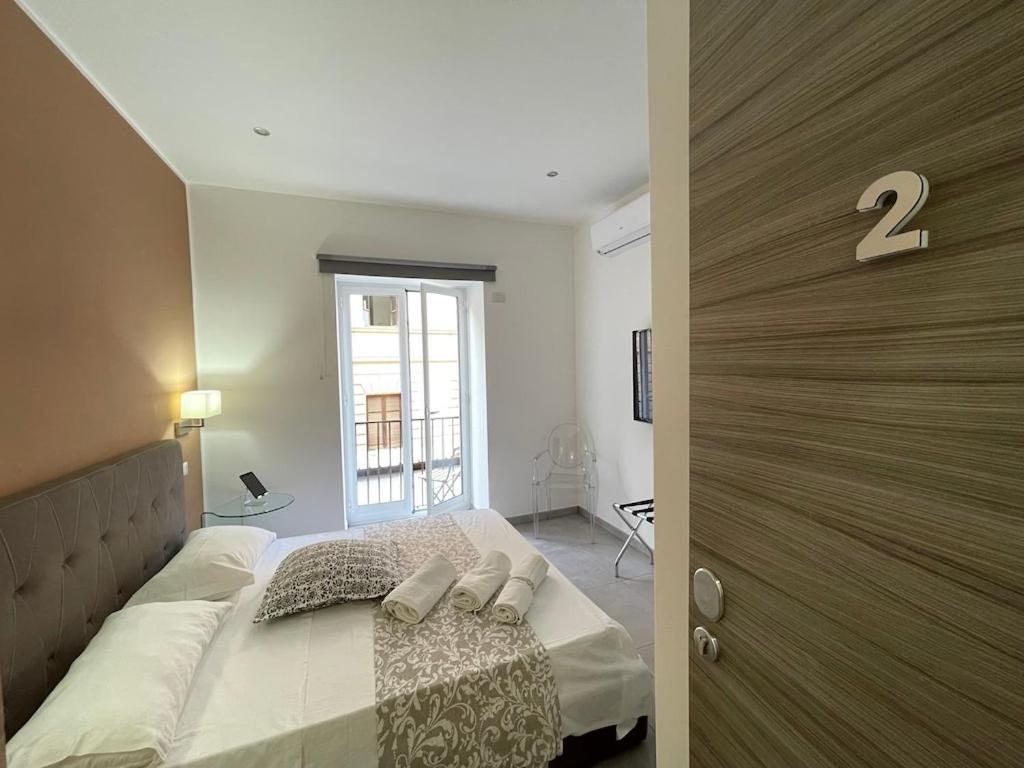 Ciu Ciu Home Suite Палермо Екстер'єр фото