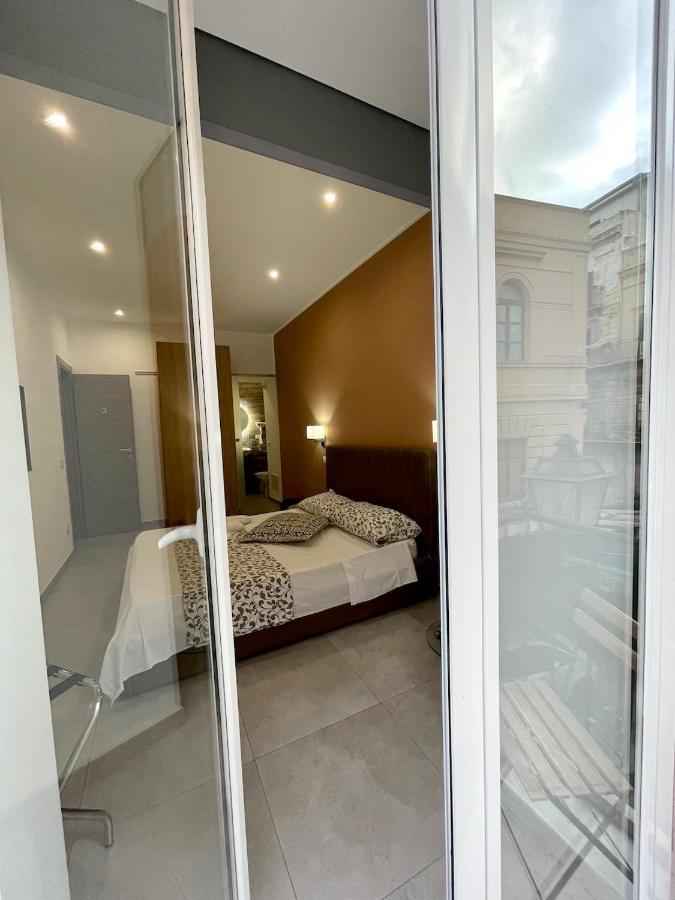 Ciu Ciu Home Suite Палермо Екстер'єр фото