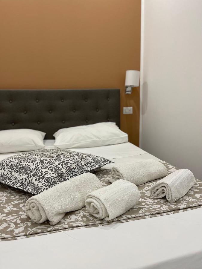 Ciu Ciu Home Suite Палермо Екстер'єр фото